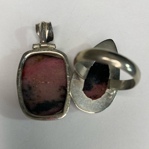 Handmade Rhodonite and Sterling Ring with Matching Pendant - Picture 4 of 5